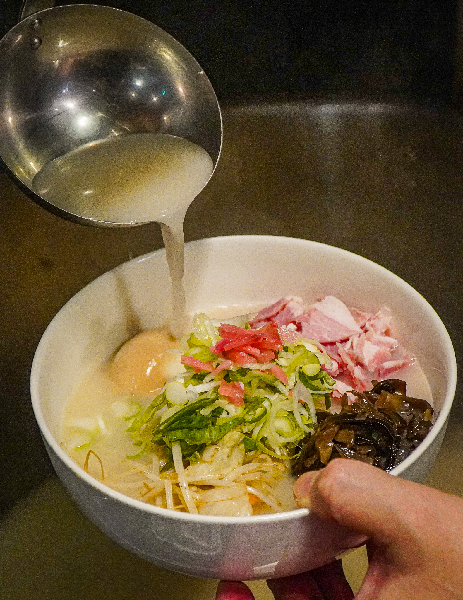 산반들 돼지국밥 서면 전포카페거리 본점