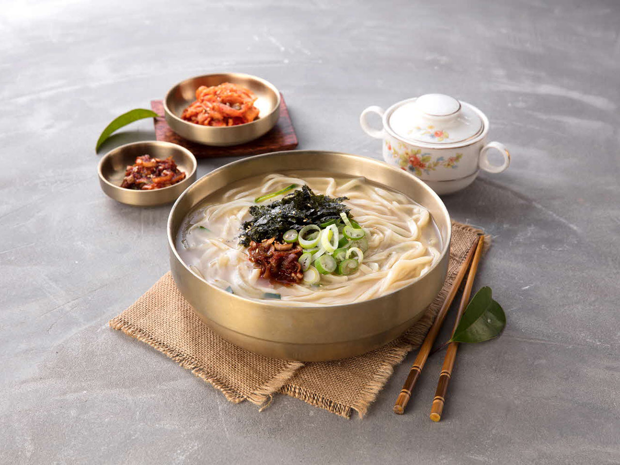 황기순의손칼국수&왕돈까스 관양점